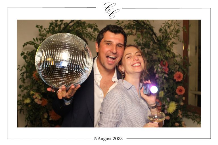 Invitée Mariage / Fête / Joie / Ambiance festive / Borne Photo Reims / photobooth / smooth